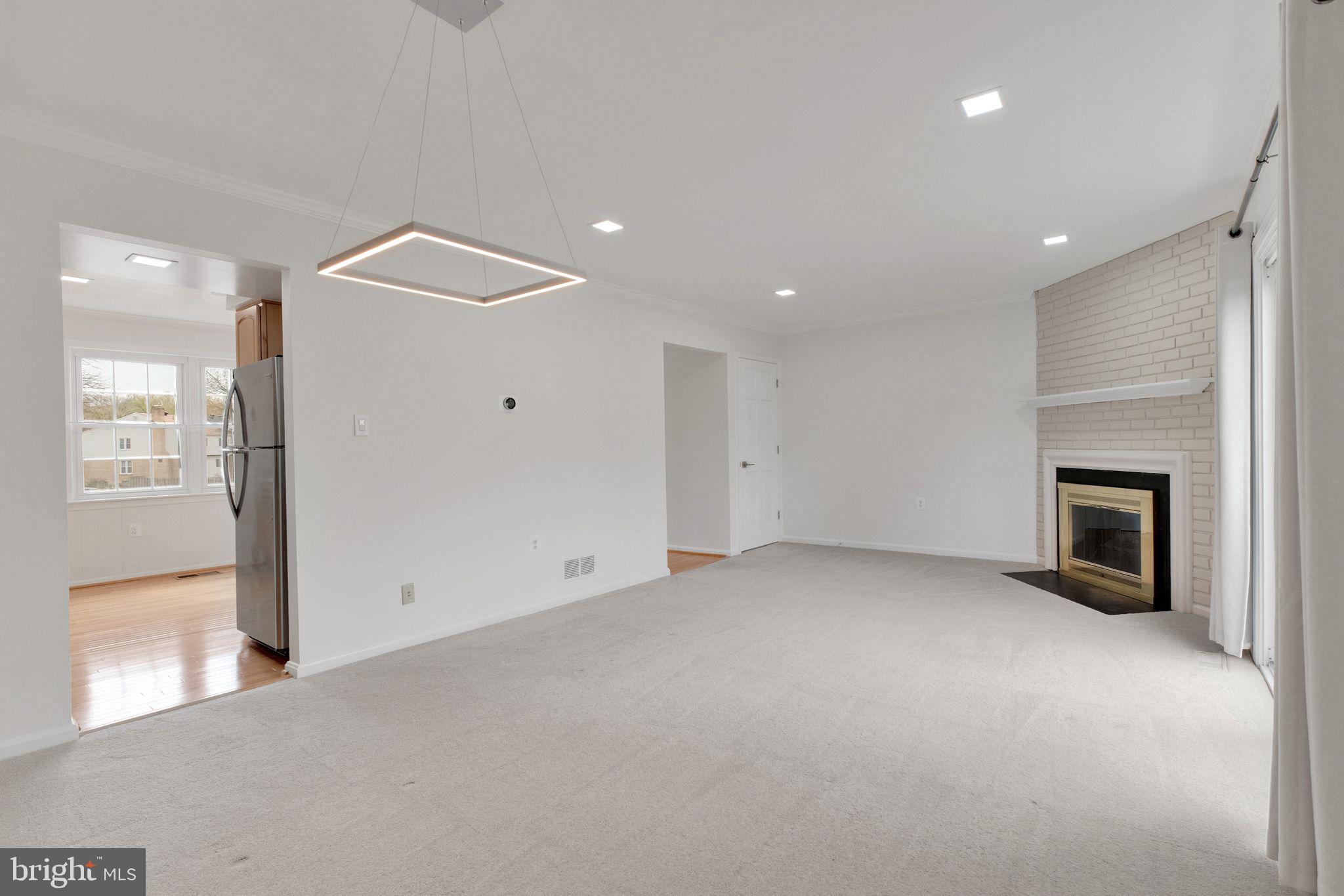 BURKE STATION SQUARE - Residential Lease