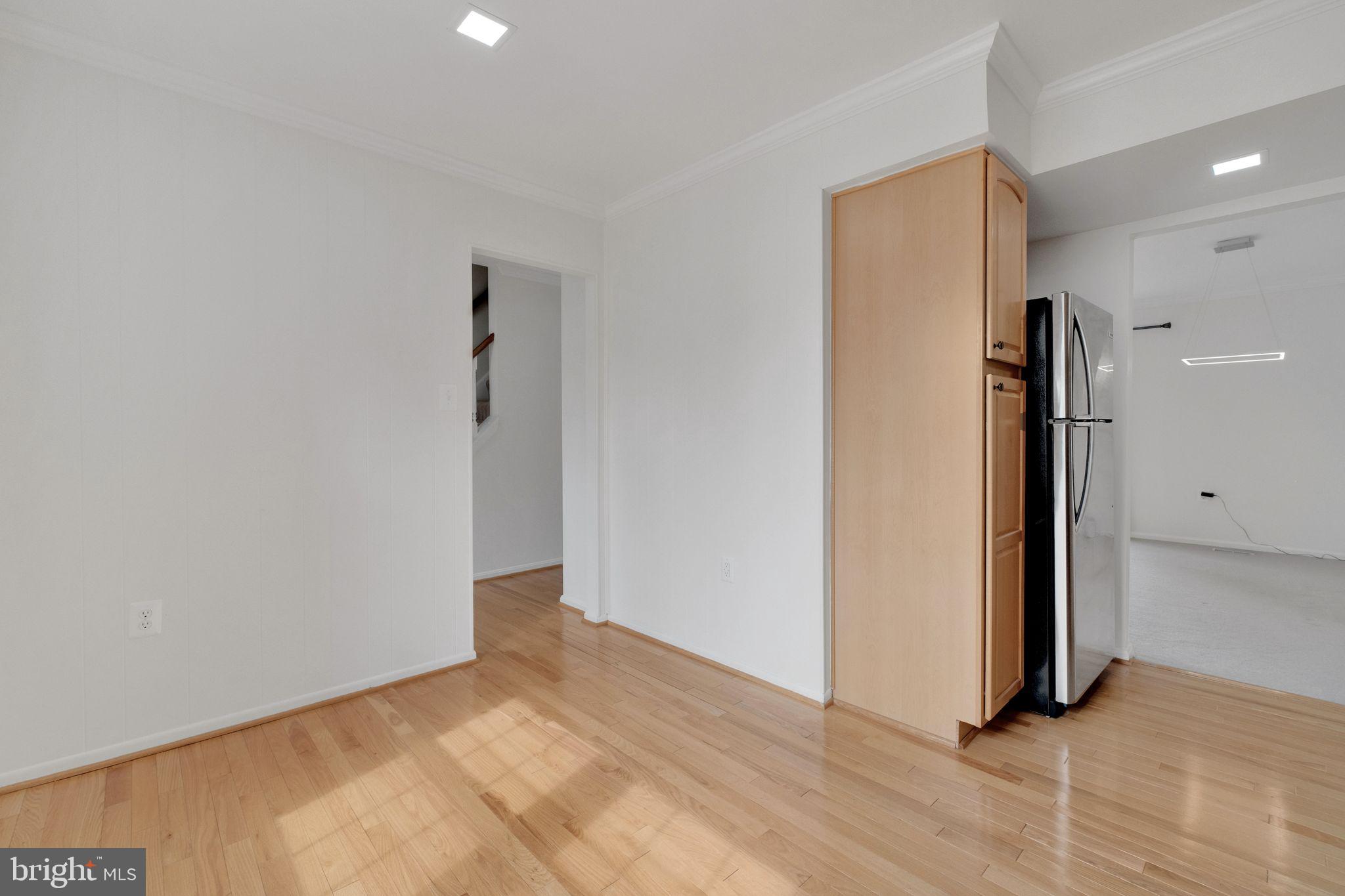BURKE STATION SQUARE - Residential Lease