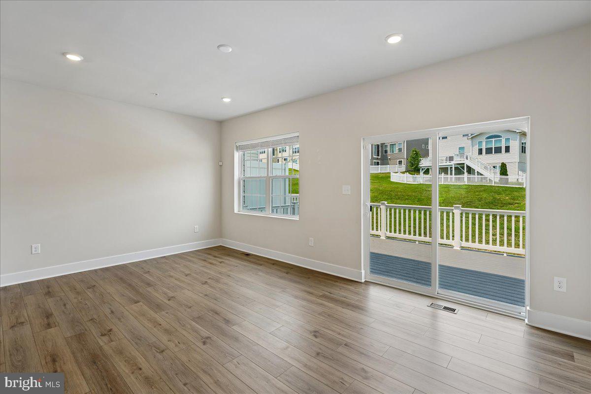 SYCAMORE RIDGE - Residential