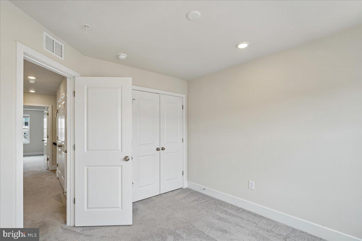 SYCAMORE RIDGE - Residential