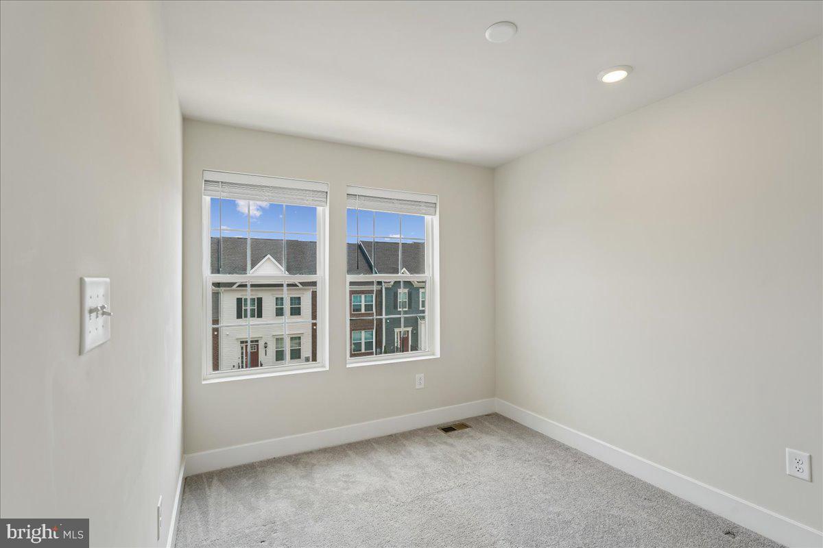 SYCAMORE RIDGE - Residential
