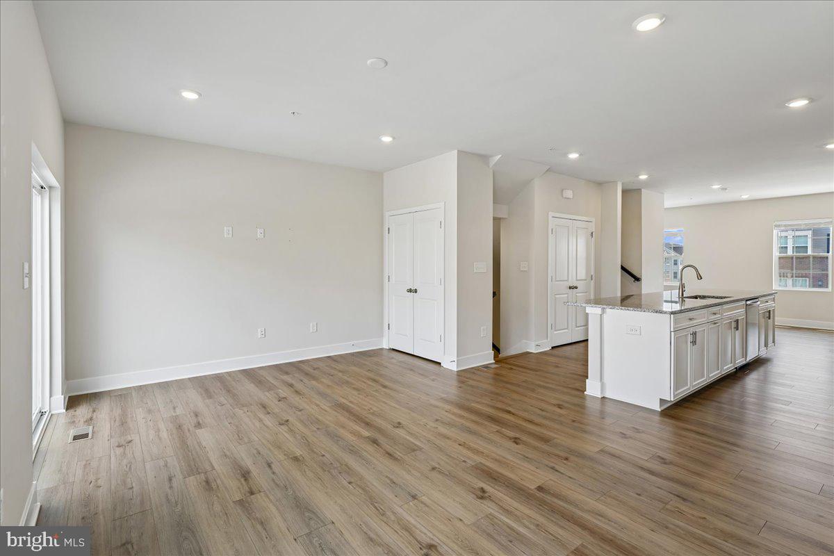 SYCAMORE RIDGE - Residential
