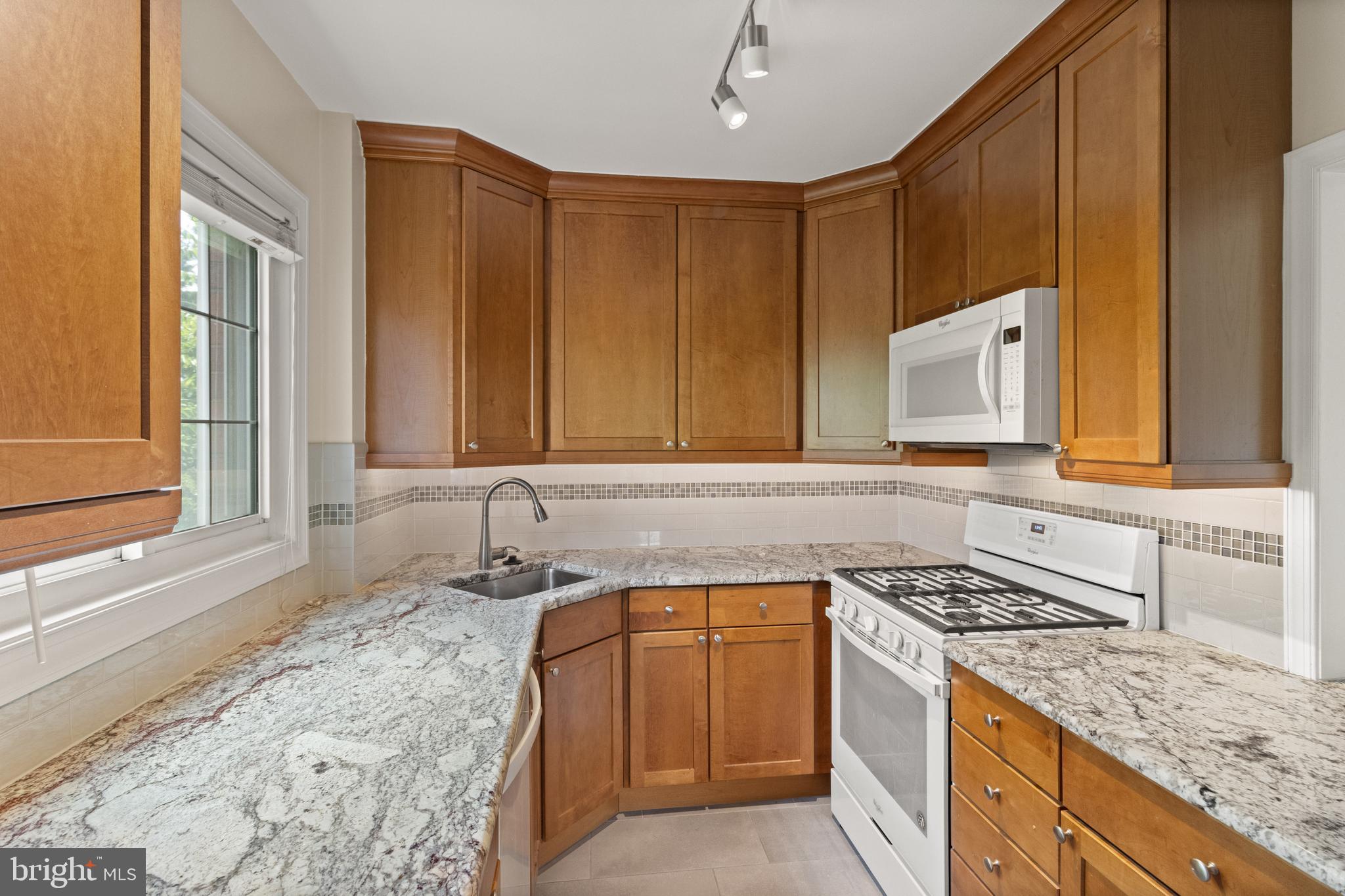 PARKFAIRFAX - Residential Lease