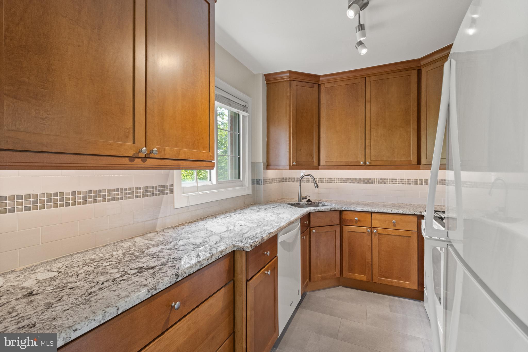 PARKFAIRFAX - Residential Lease