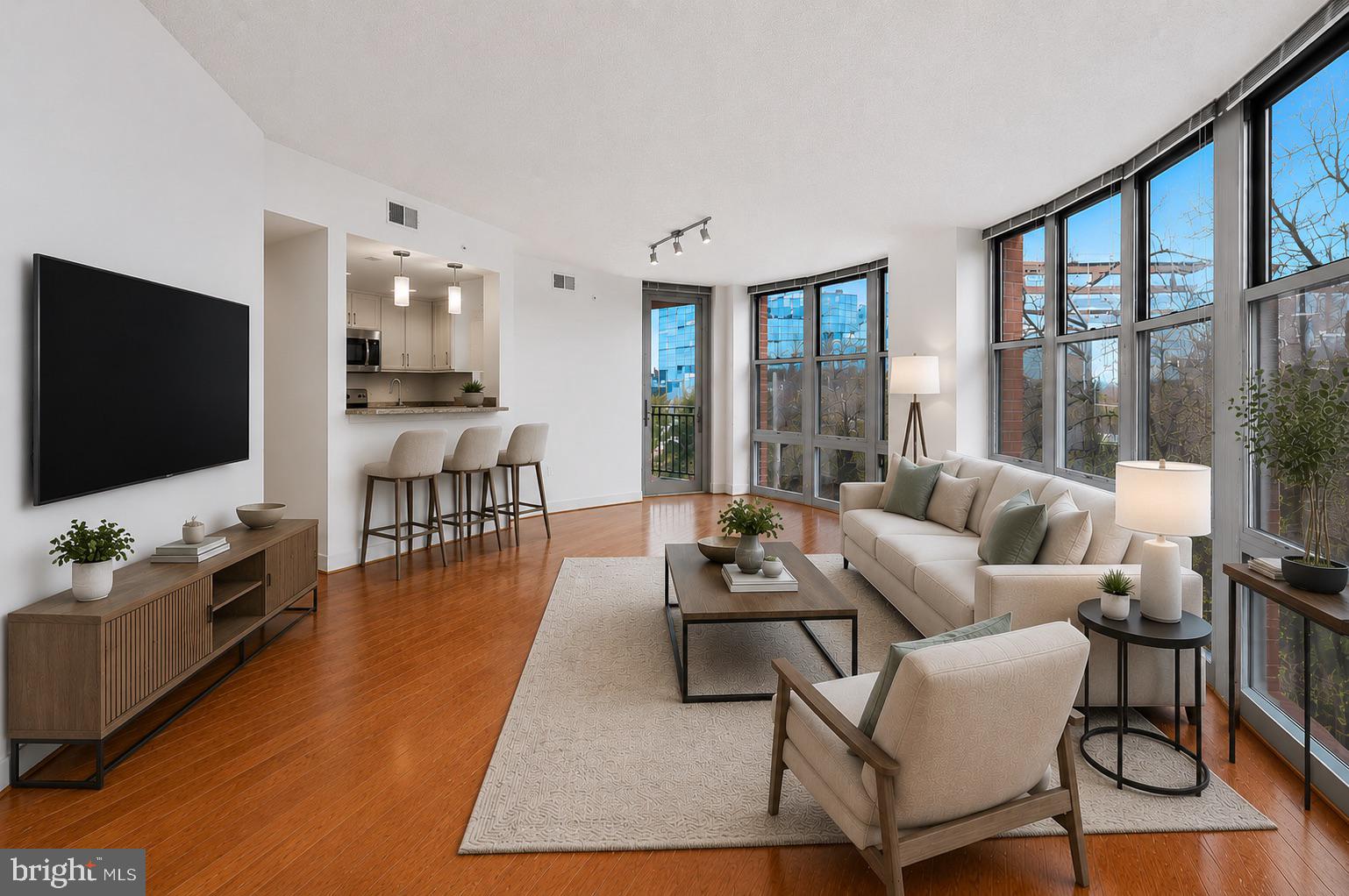 CARLTON HOUSE - Residential