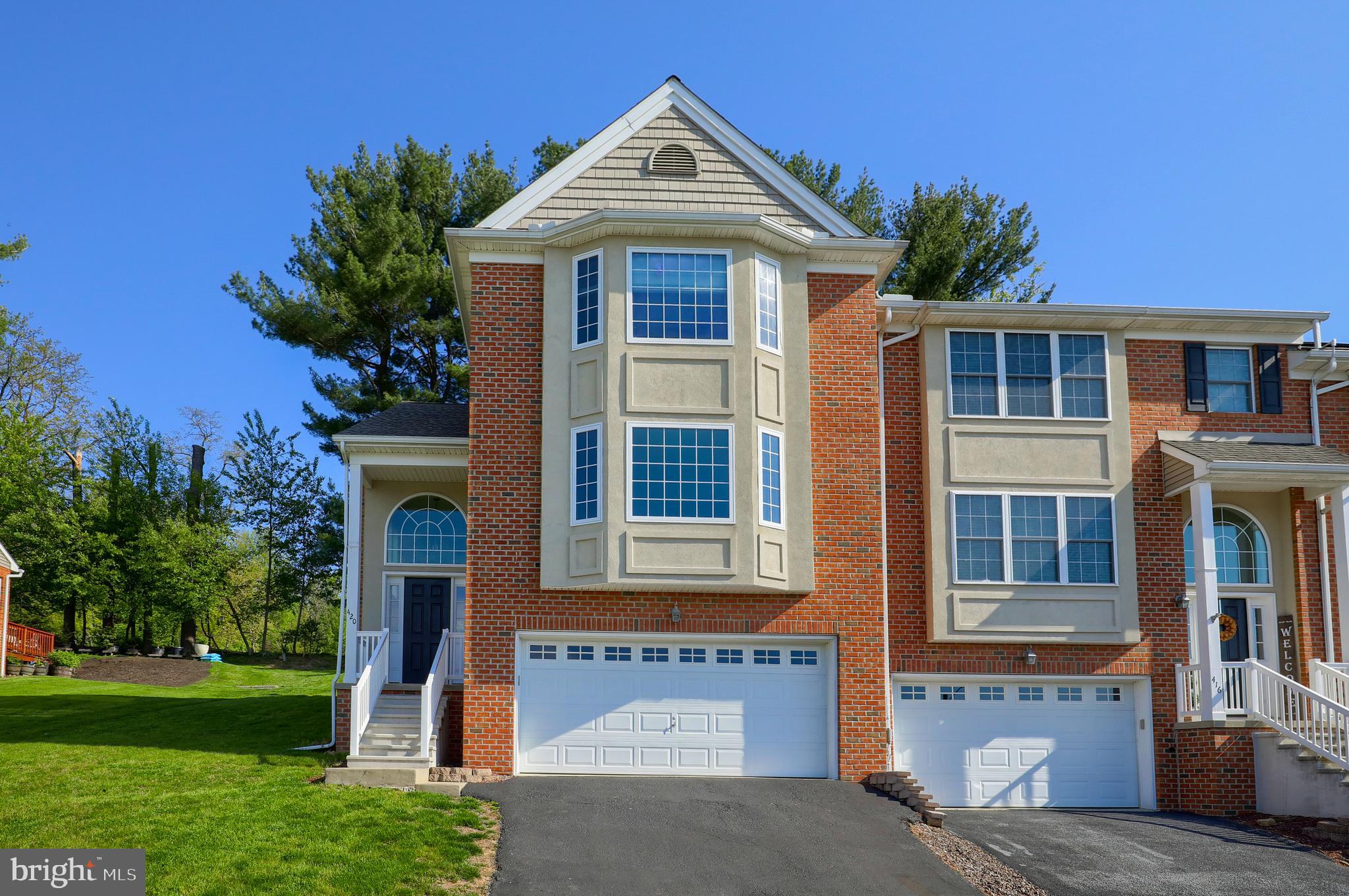 SUMMIT HILLS - Residential