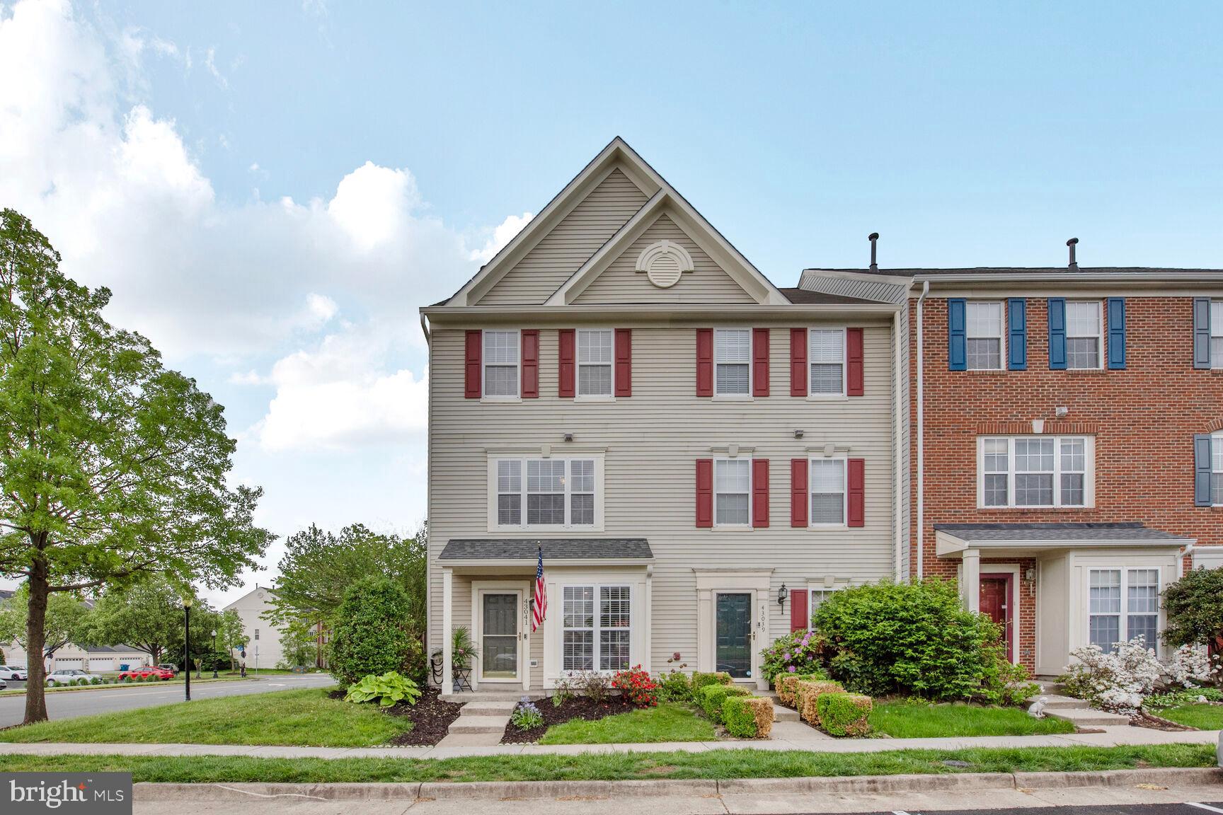 SOUTH RIDING - Residential