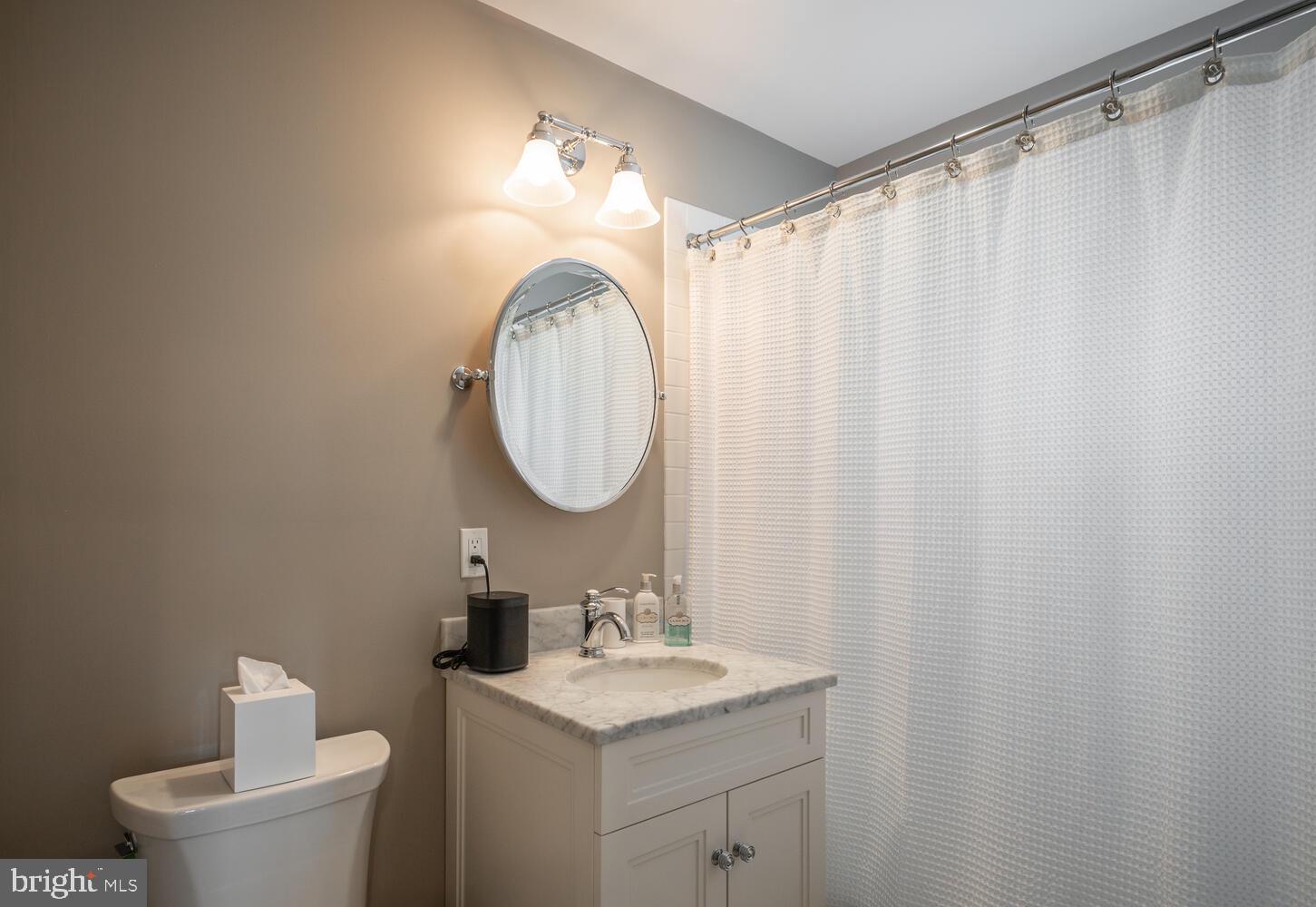 OLD TOWN ALEXANDRIA - Residential