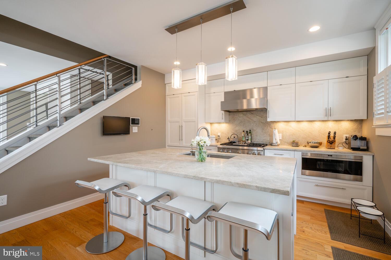 OLD TOWN ALEXANDRIA - Residential