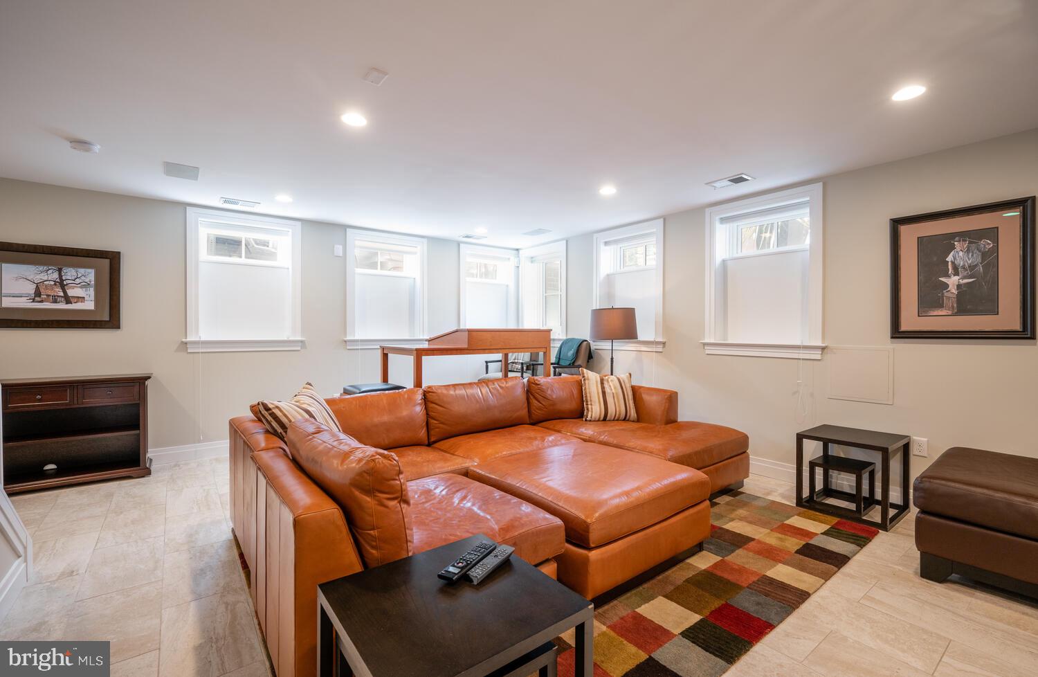 OLD TOWN ALEXANDRIA - Residential