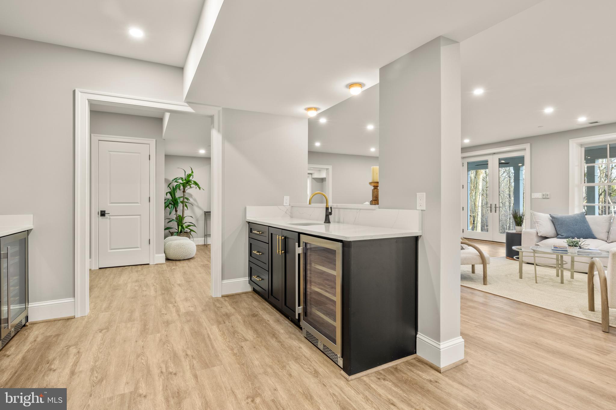 MERRY GO ROUND FARM - Residential