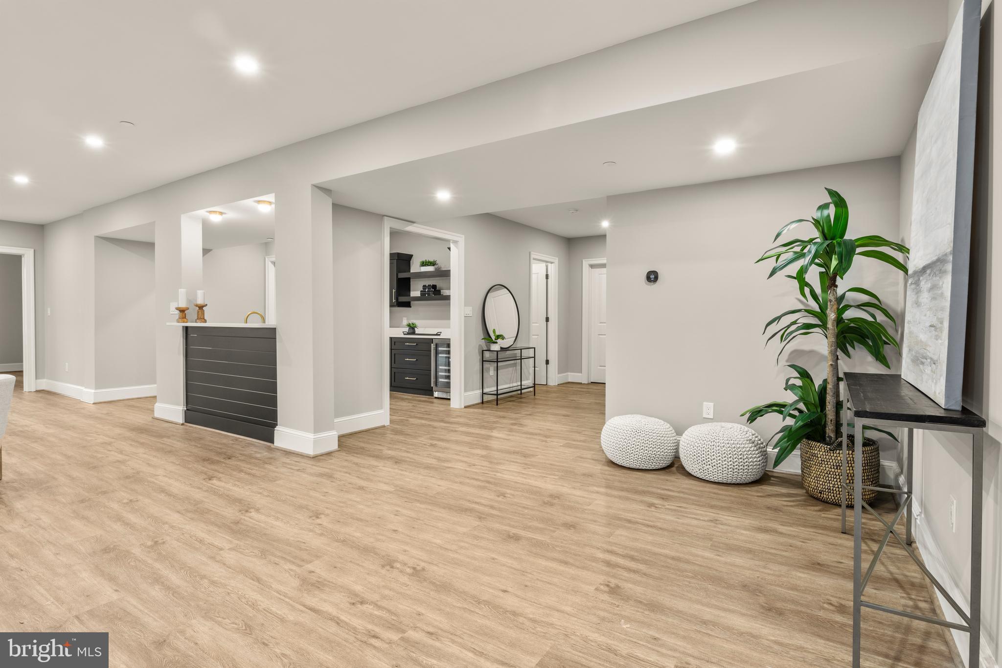 MERRY GO ROUND FARM - Residential