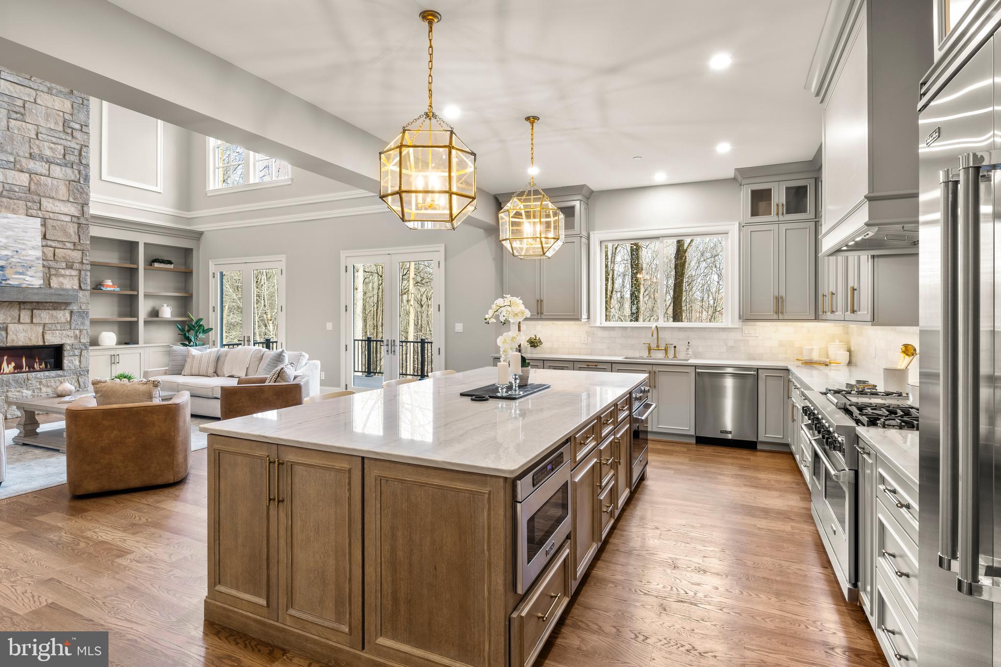 MERRY GO ROUND FARM - Residential
