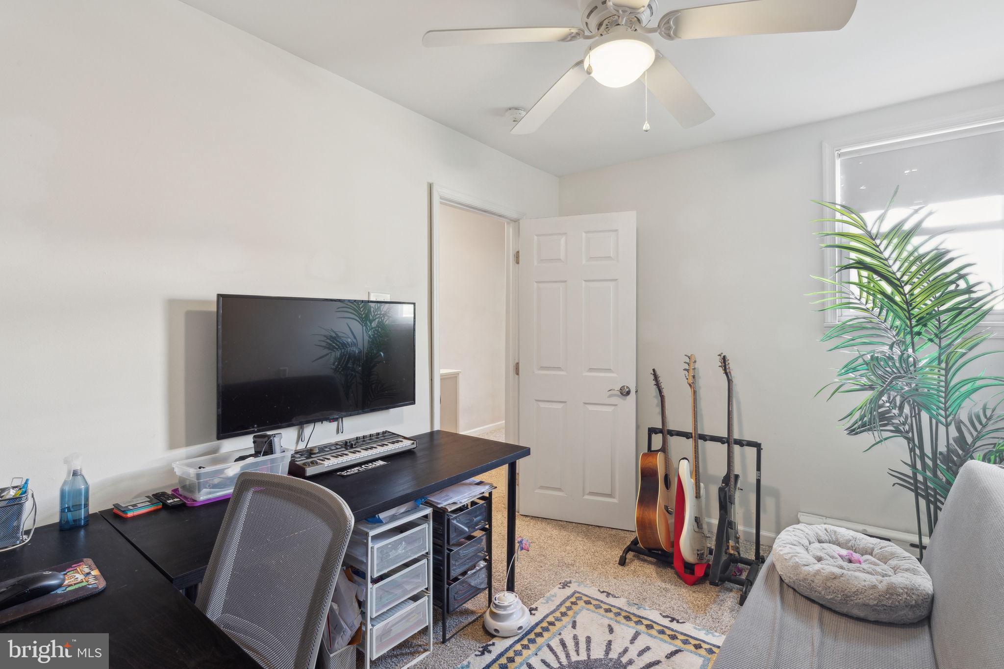 WHITMAN - Residential