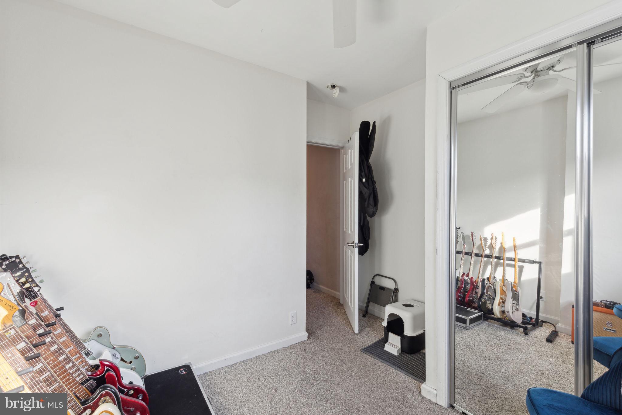WHITMAN - Residential