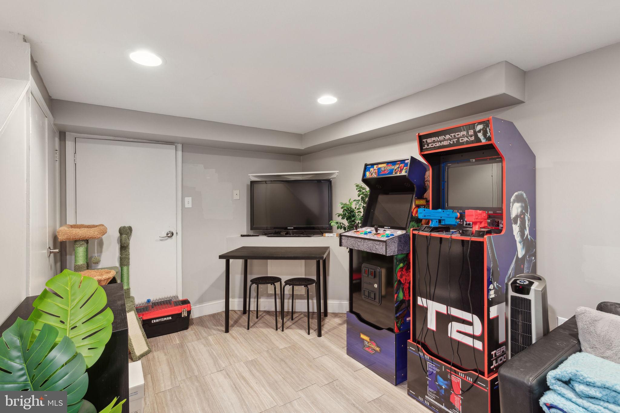 WHITMAN - Residential
