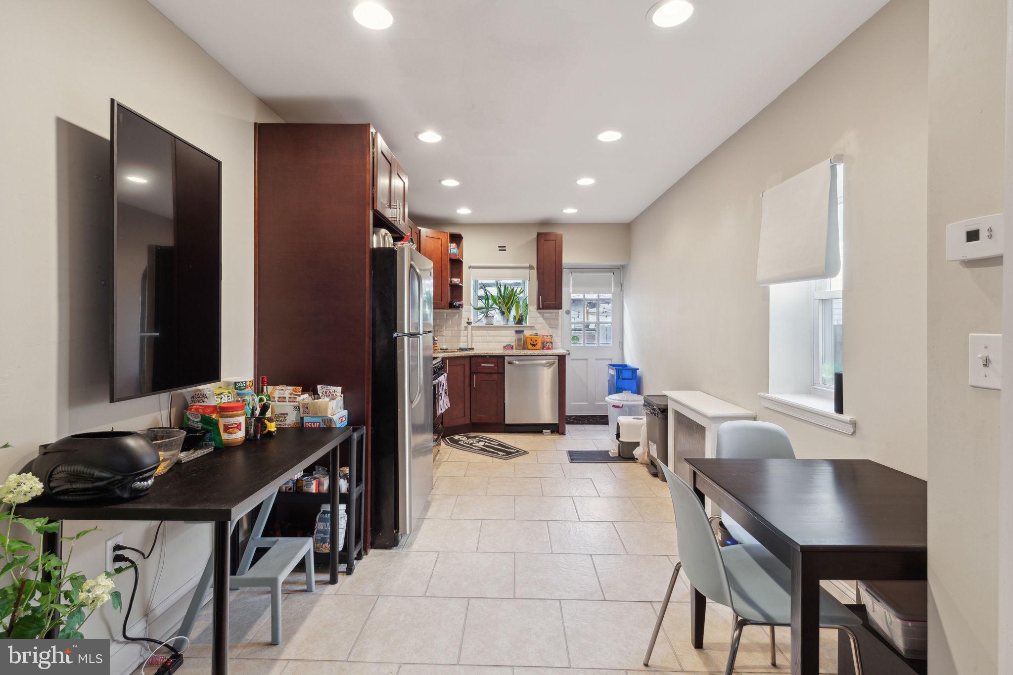 WHITMAN - Residential