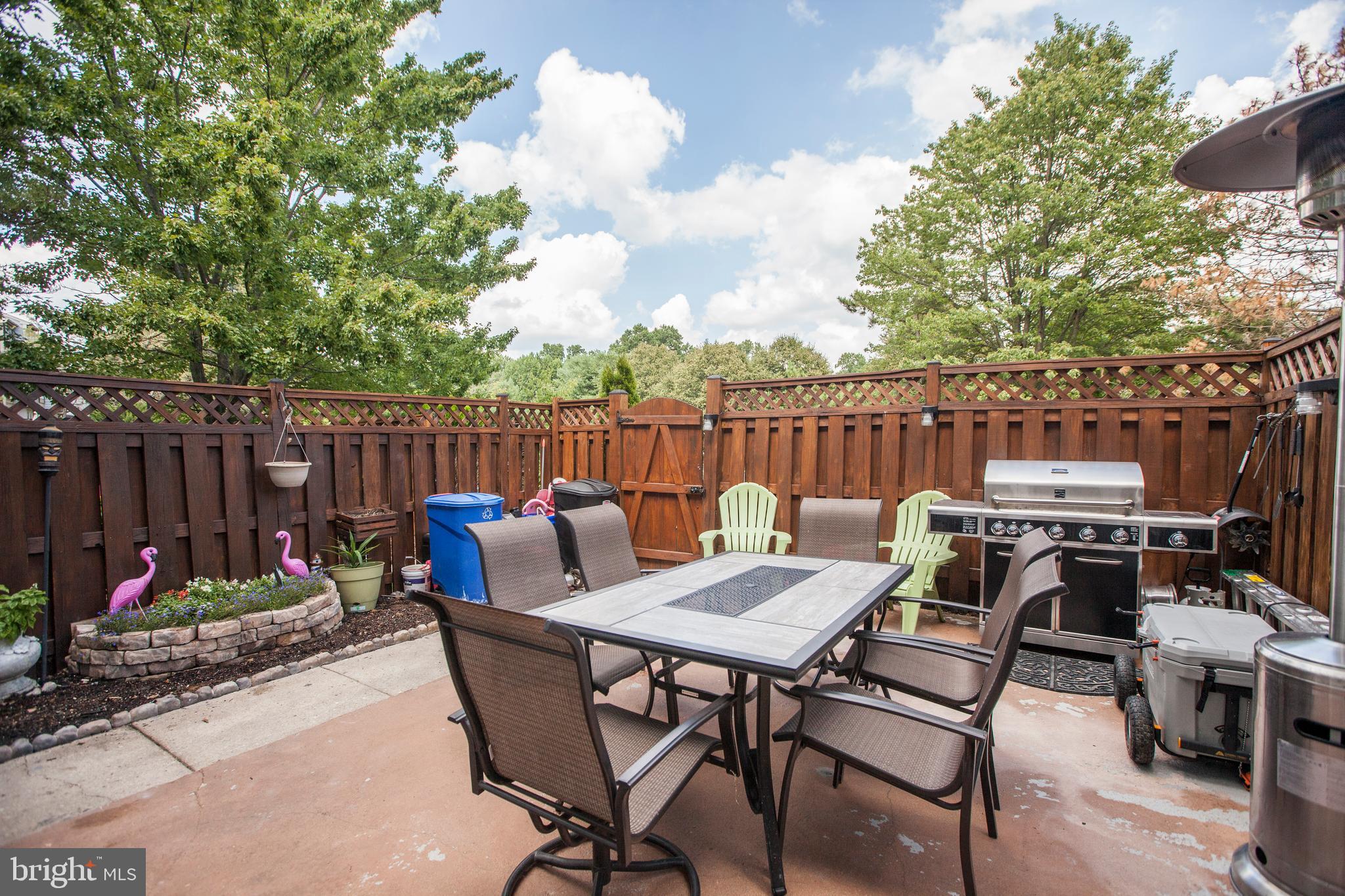SILVER SPRING CNTRY CLUB - Residential