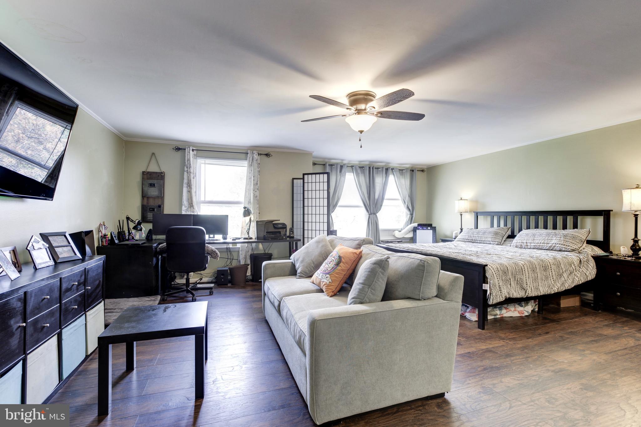 SILVER SPRING CNTRY CLUB - Residential