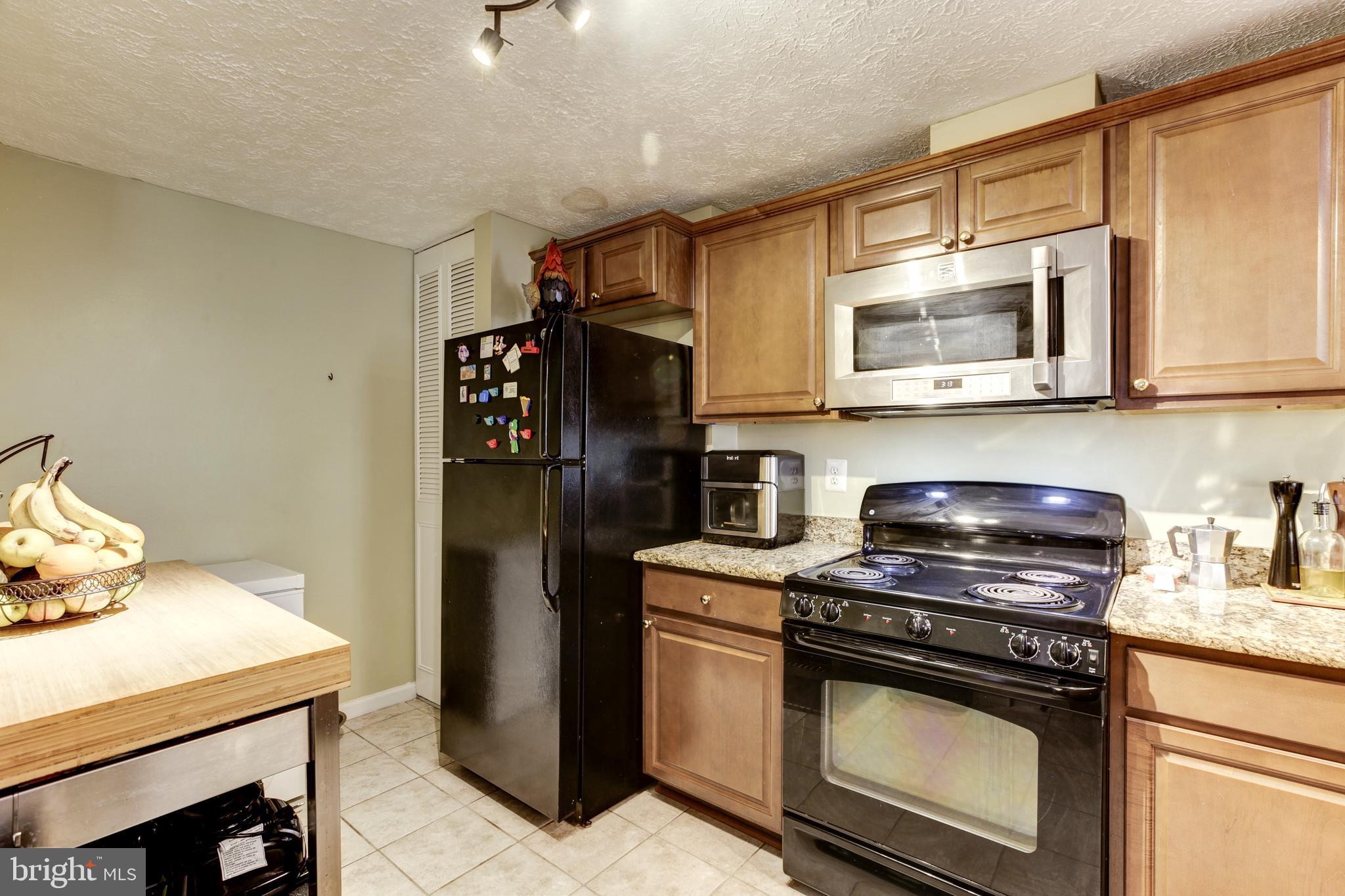 SILVER SPRING CNTRY CLUB - Residential