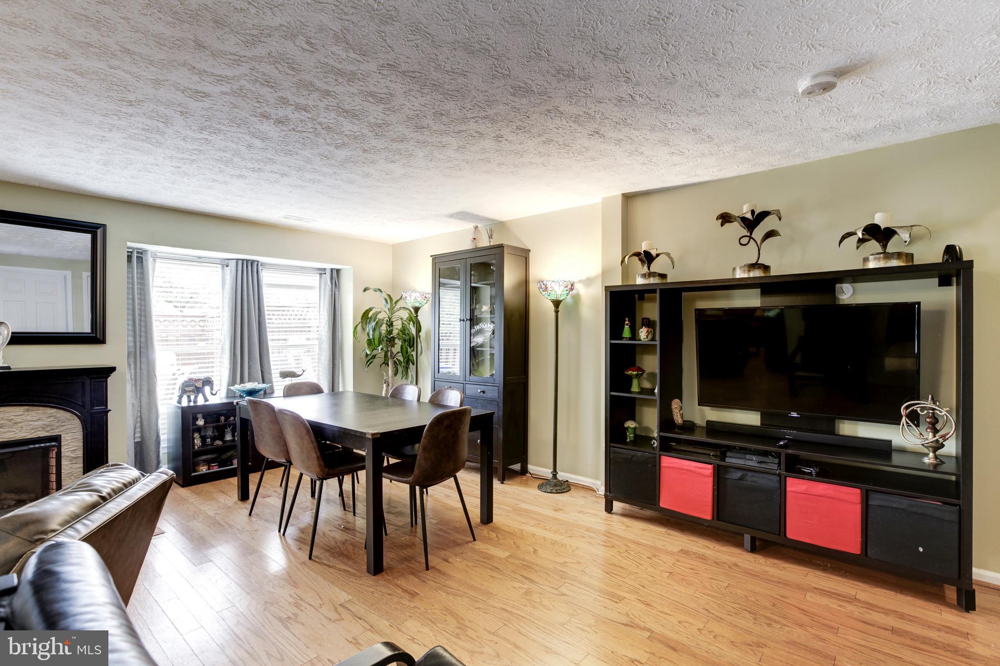 SILVER SPRING CNTRY CLUB - Residential