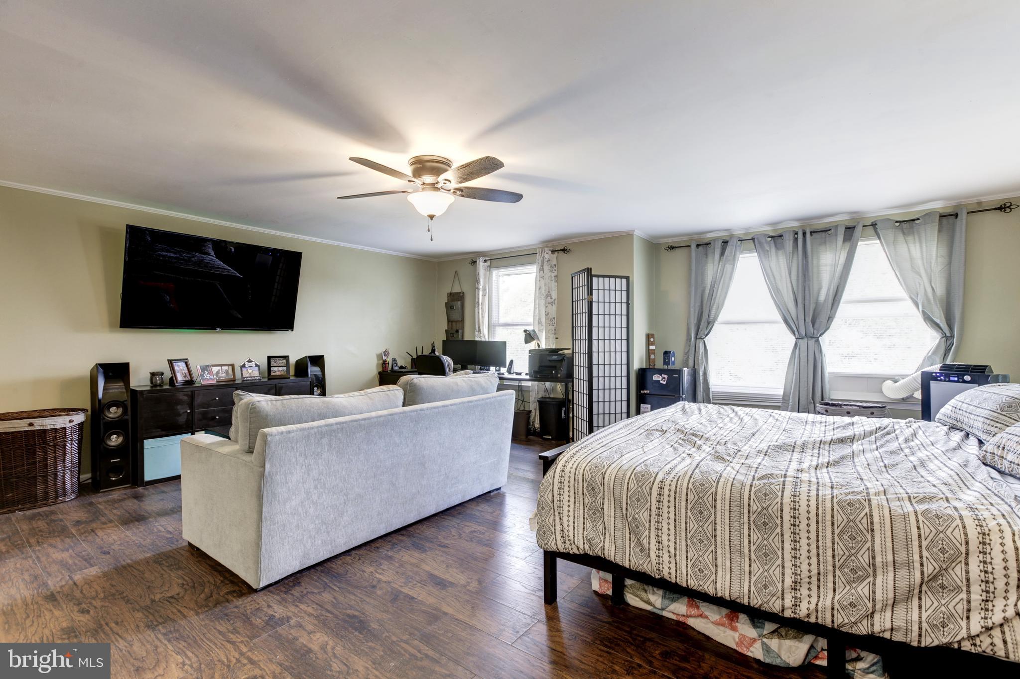 SILVER SPRING CNTRY CLUB - Residential