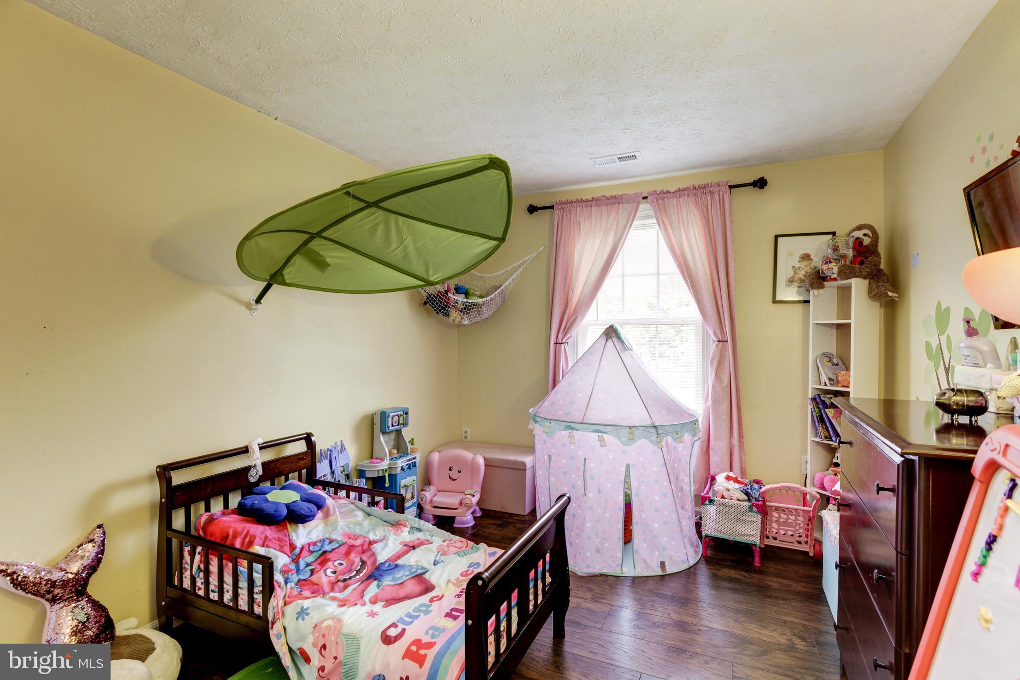 SILVER SPRING CNTRY CLUB - Residential