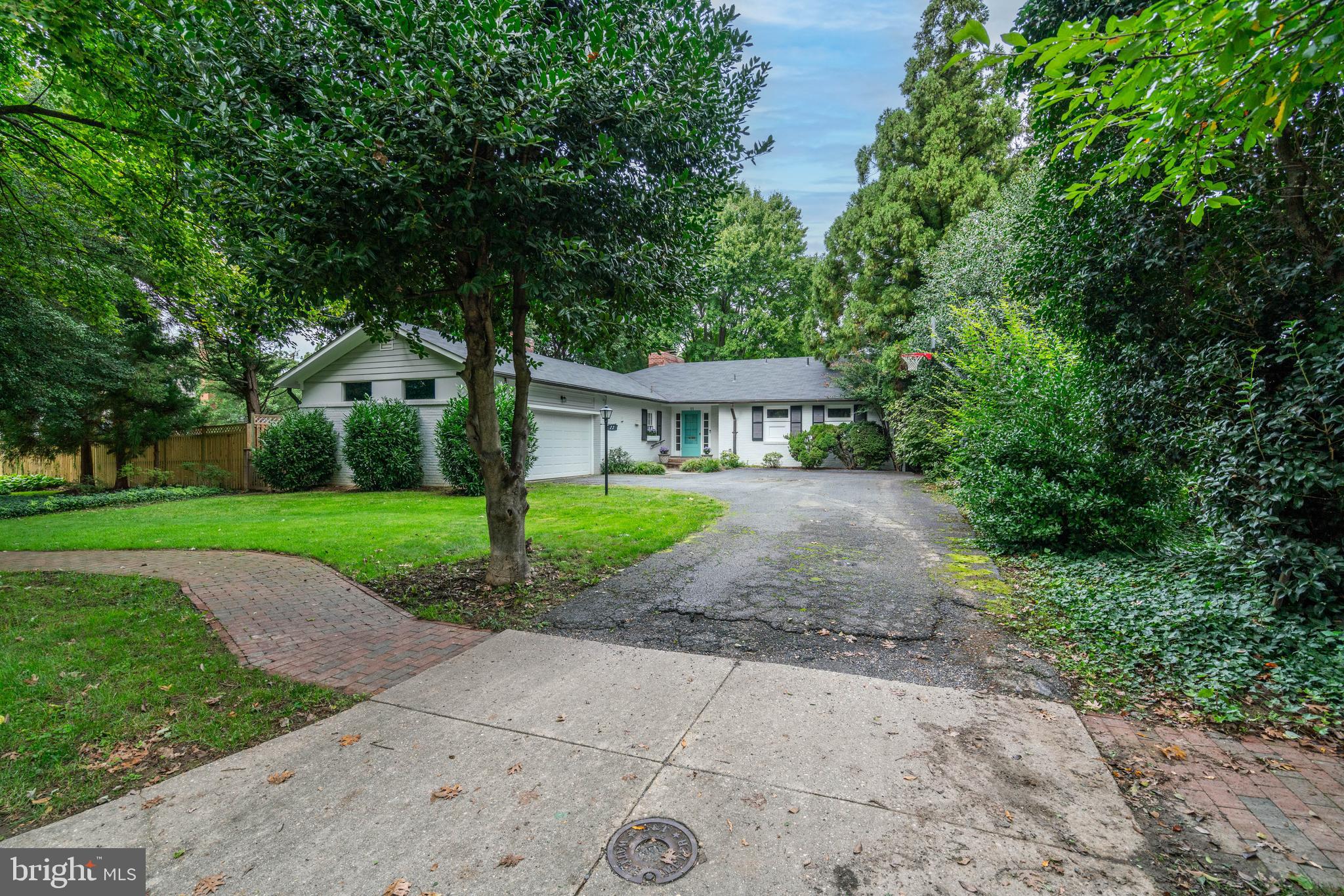 CHEVY CHASE VILLAGE - Residential
