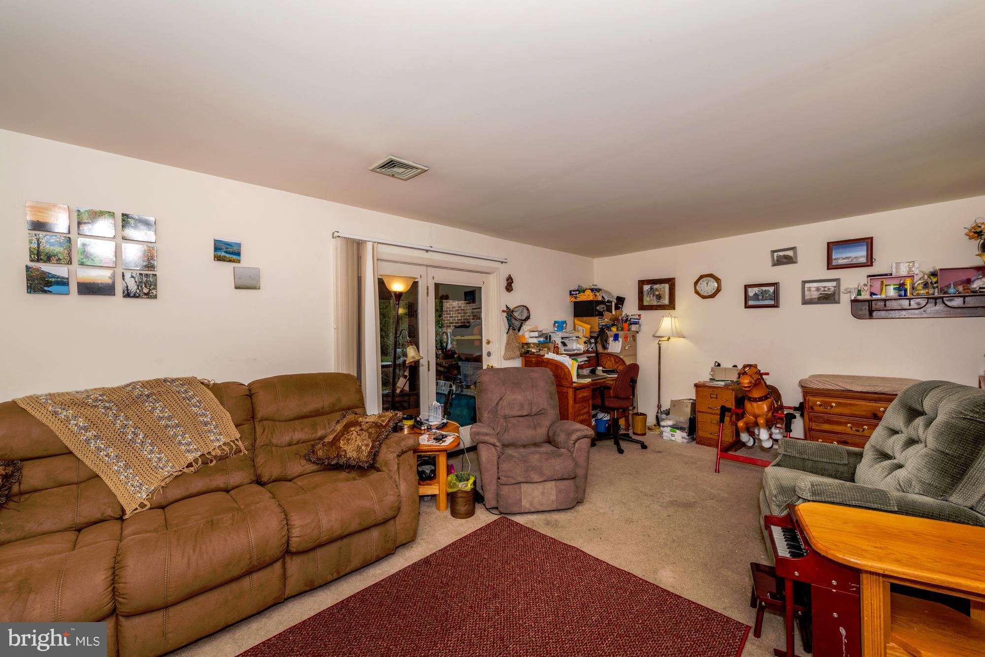THE OAKS - Residential