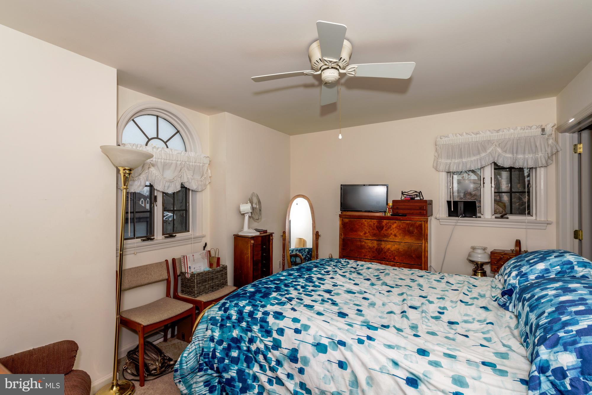 THE OAKS - Residential