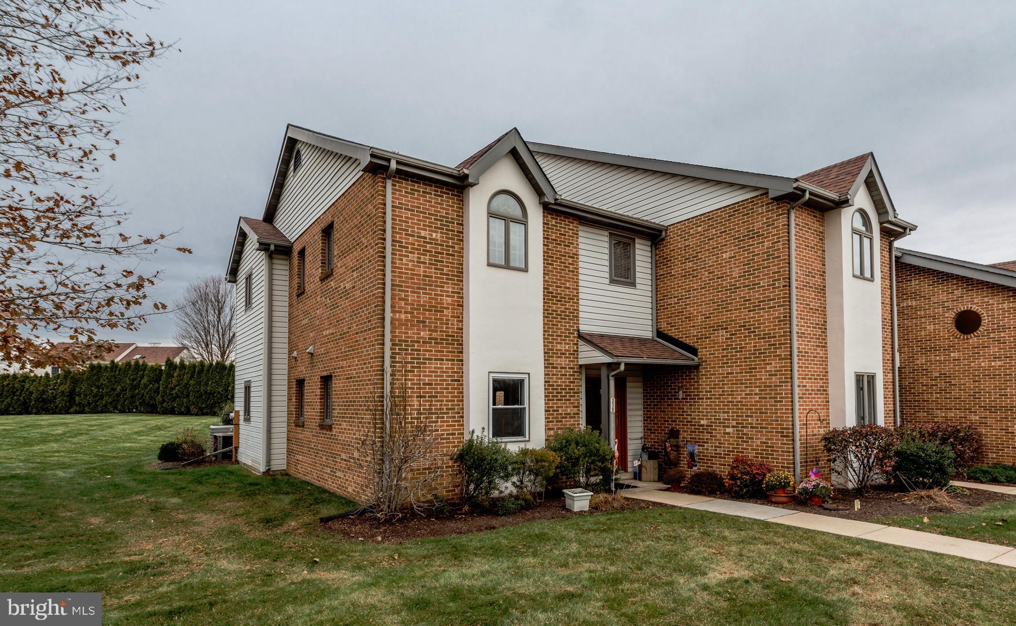 THE OAKS - Residential