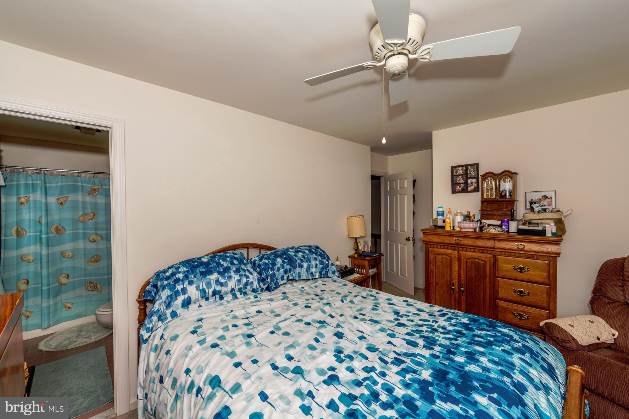 THE OAKS - Residential