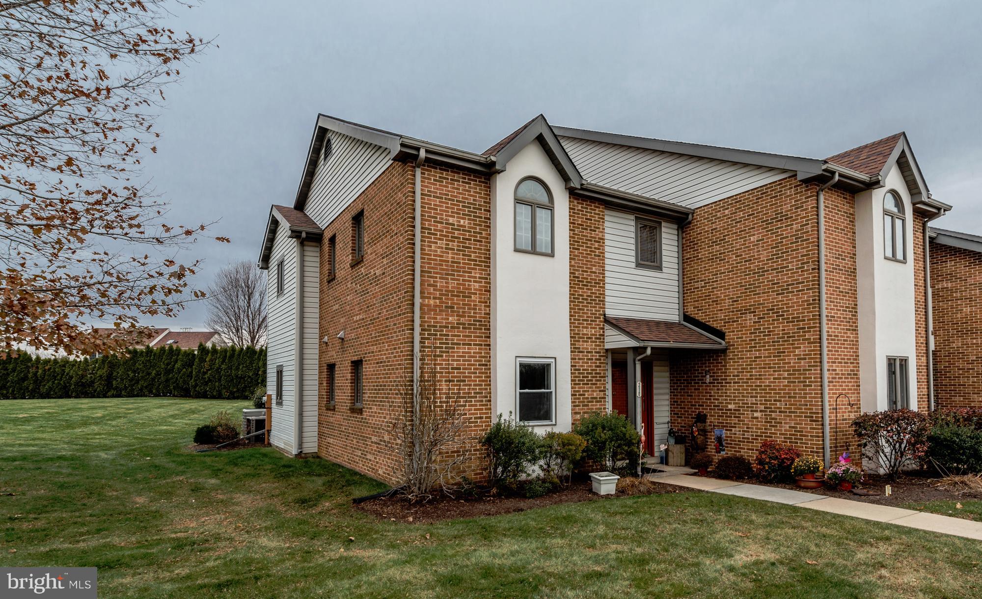 THE OAKS - Residential