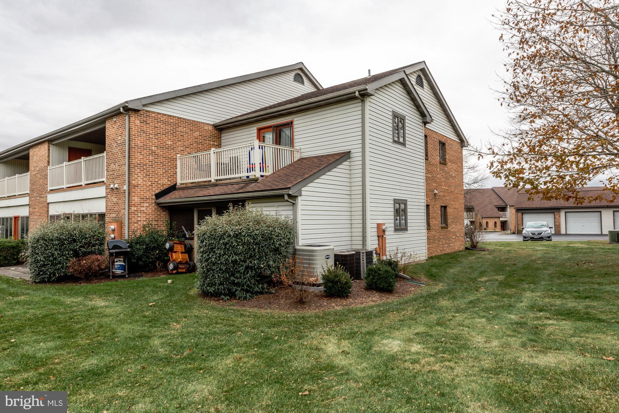 THE OAKS - Residential