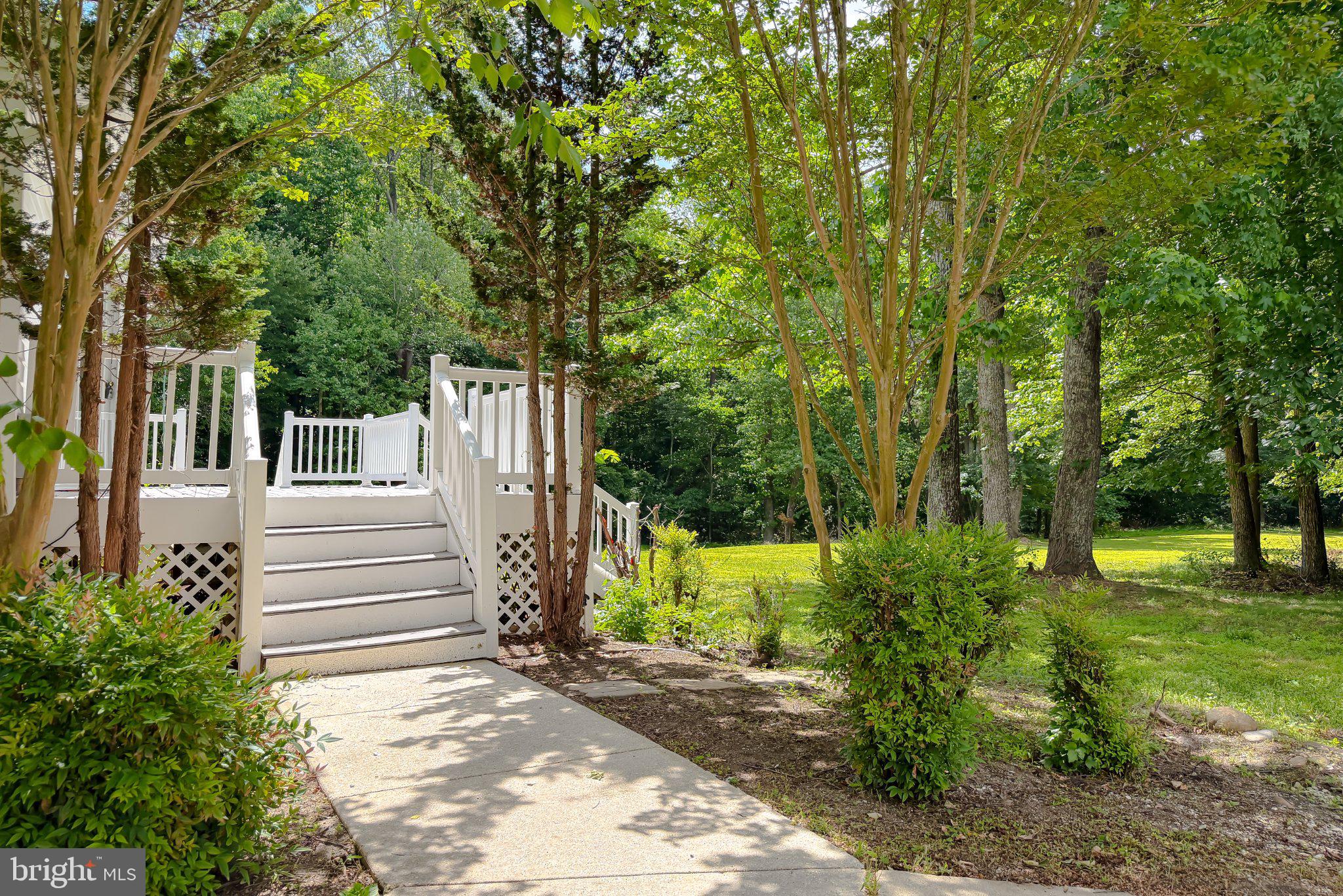 HERITAGE KNOLLS - Residential