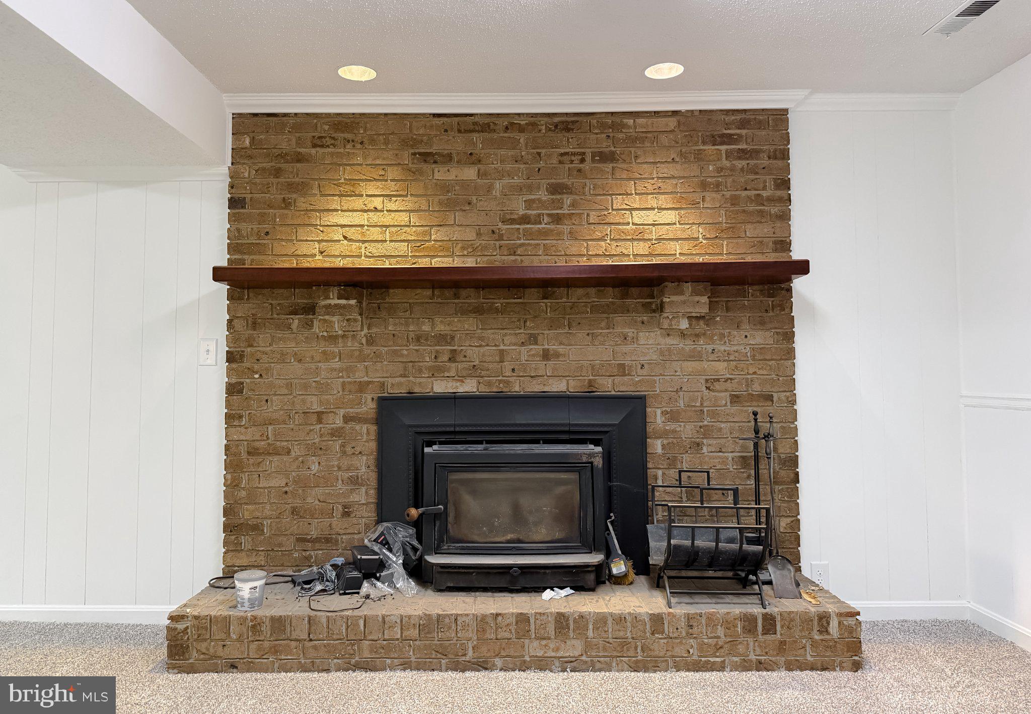HERITAGE KNOLLS - Residential