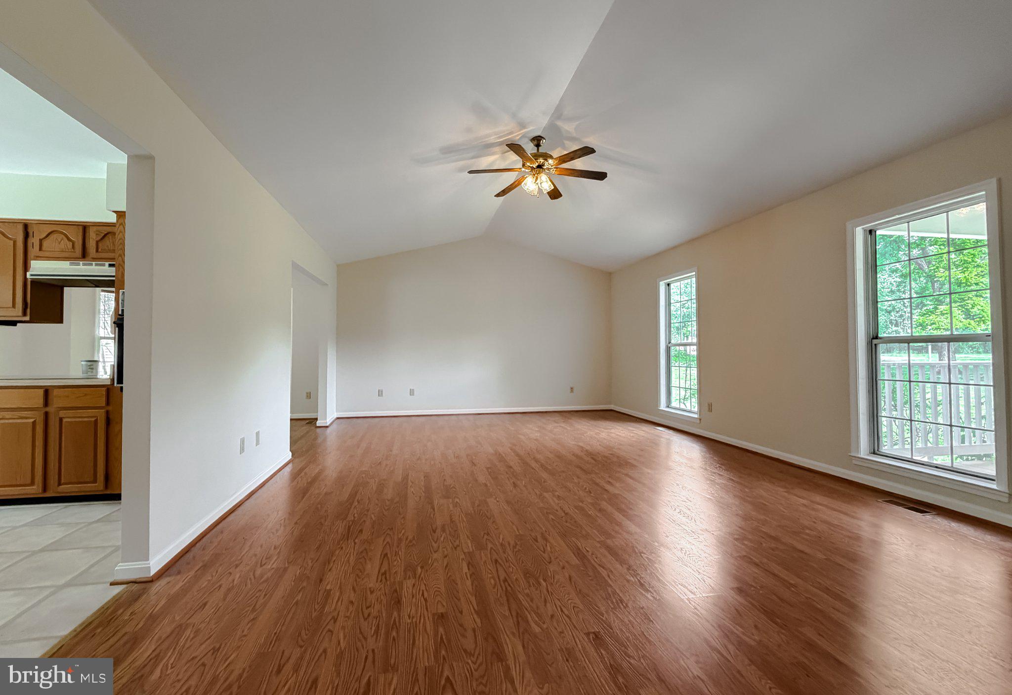 HERITAGE KNOLLS - Residential