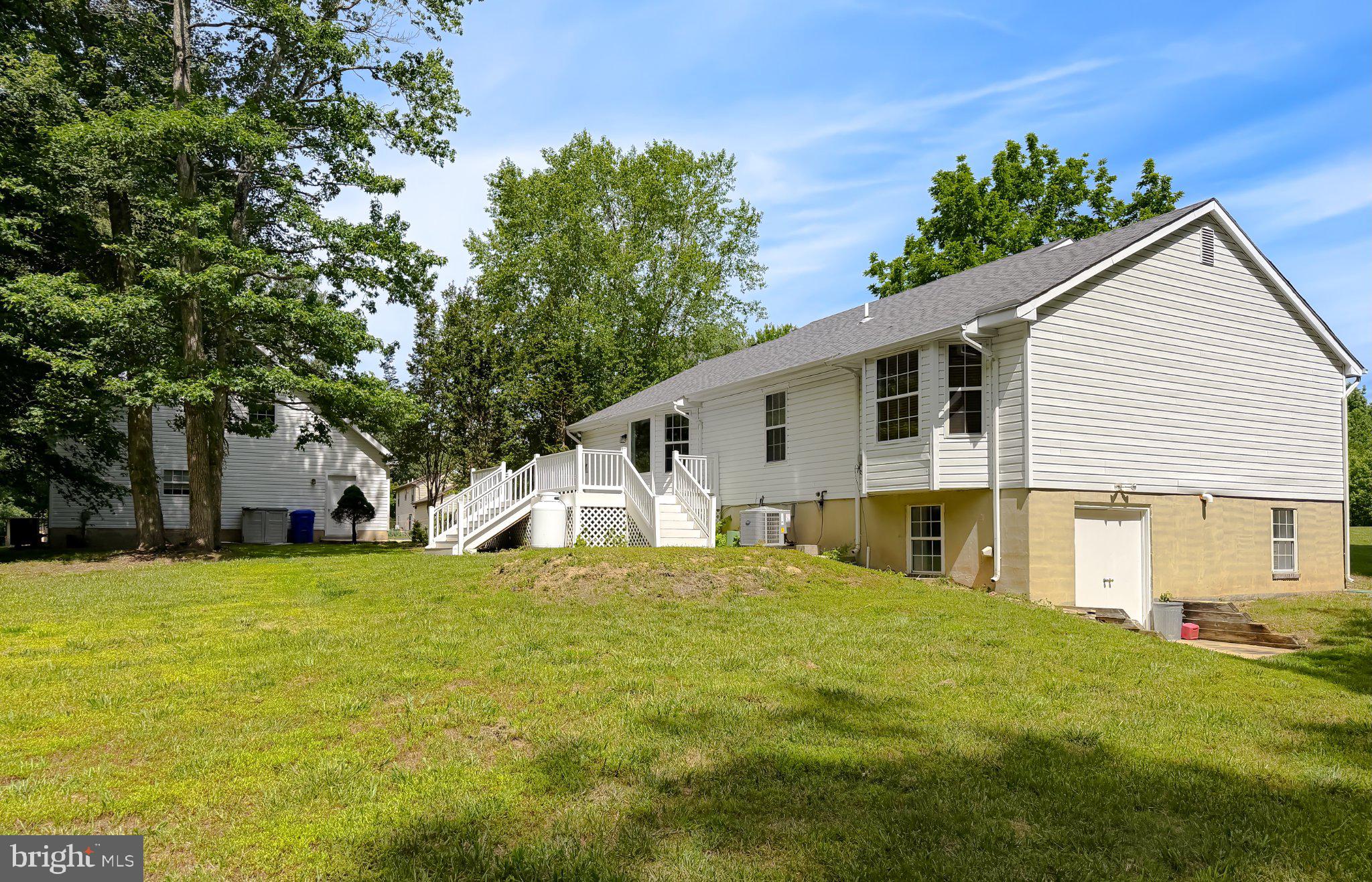 HERITAGE KNOLLS - Residential