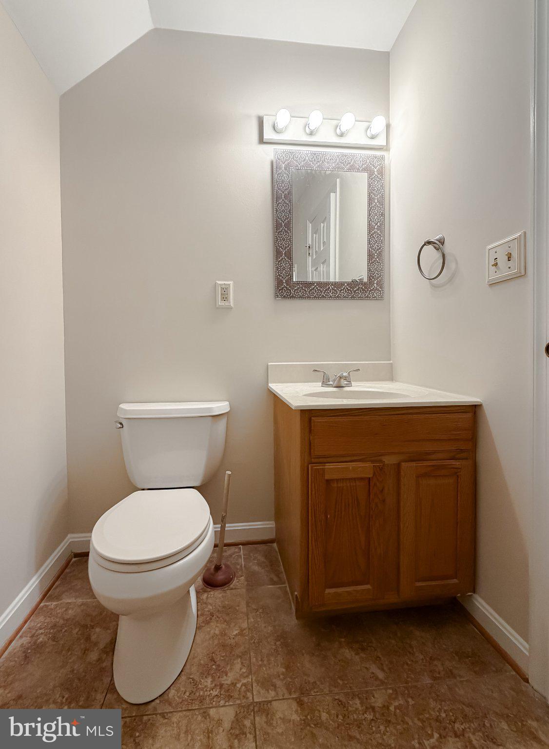HERITAGE KNOLLS - Residential