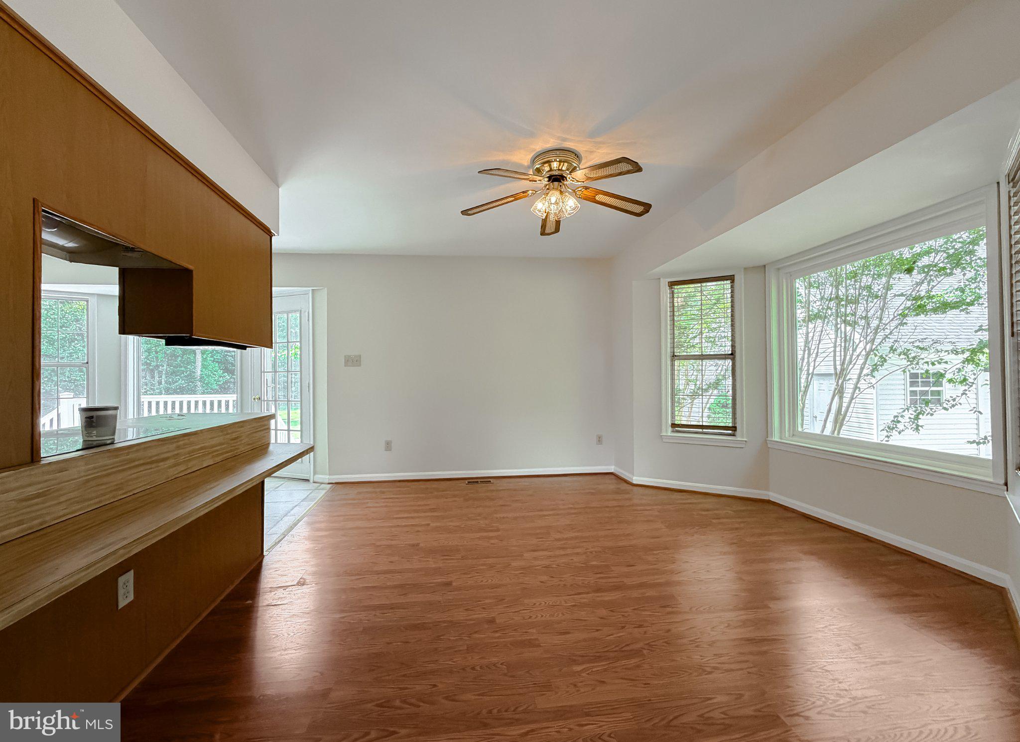 HERITAGE KNOLLS - Residential