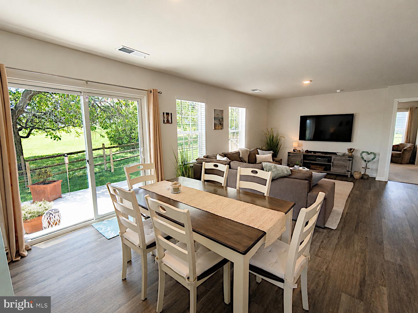 MAGNOLIA SPRINGS - Residential