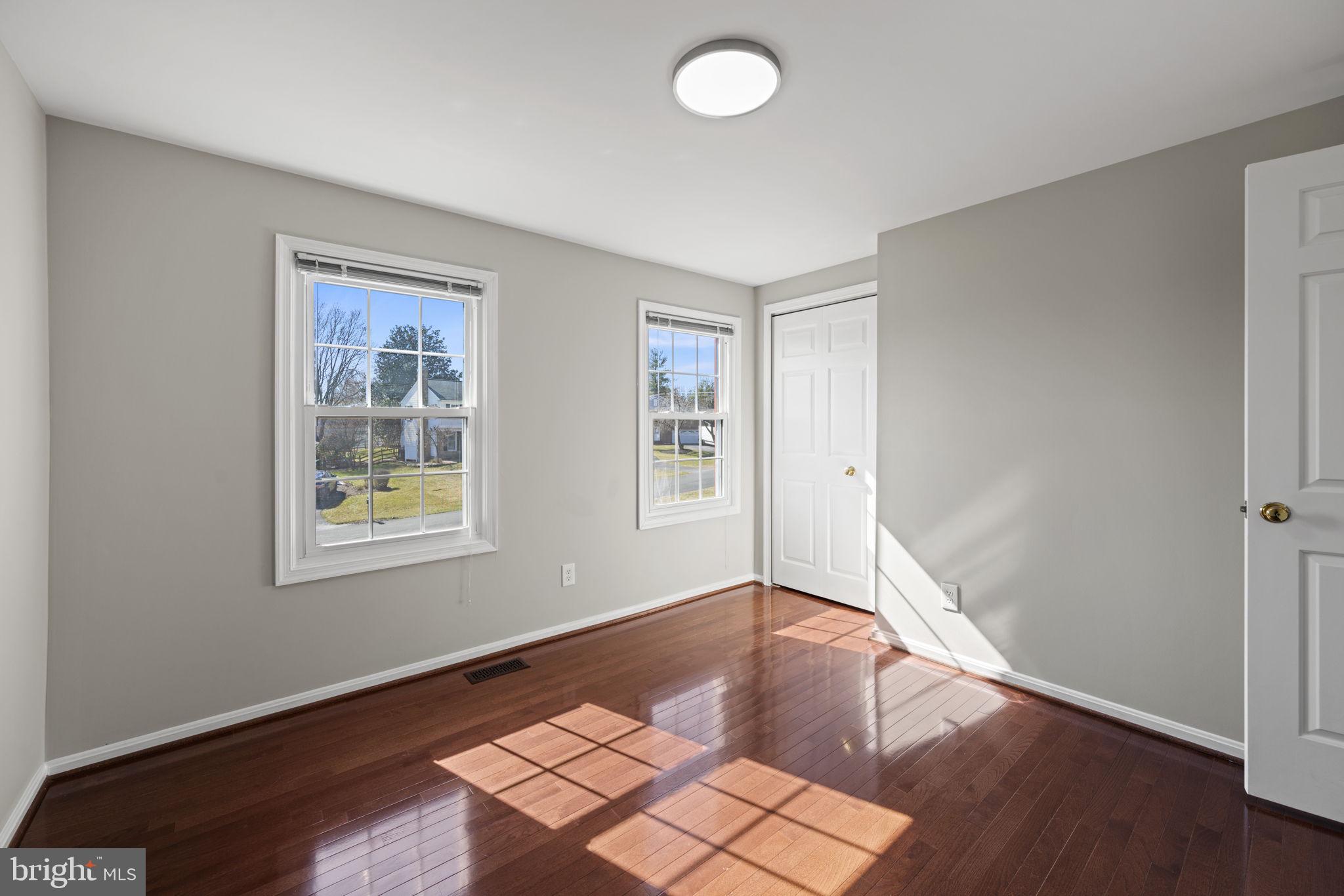 FOX HILLS - Residential