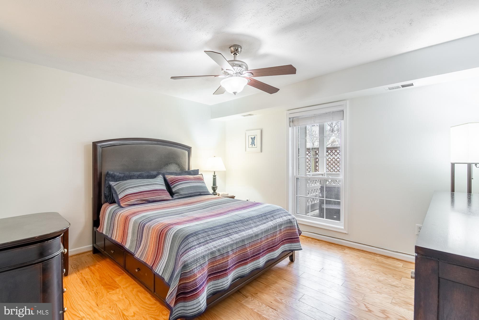 WILLOW POINT - Residential