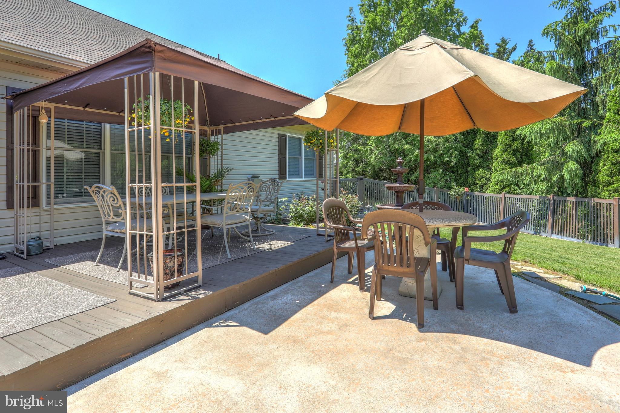 SPRING MEADOWS - Residential