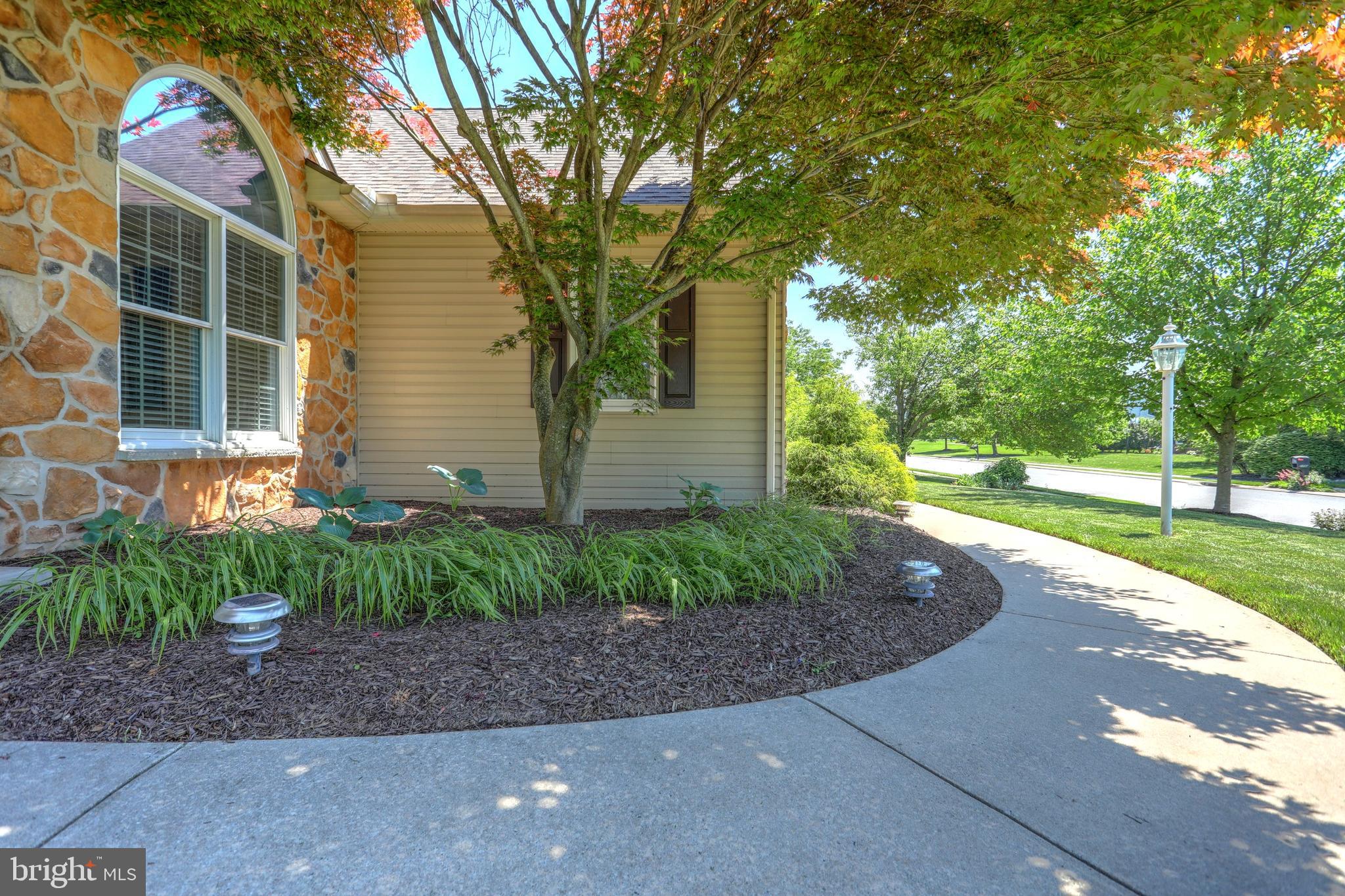 SPRING MEADOWS - Residential