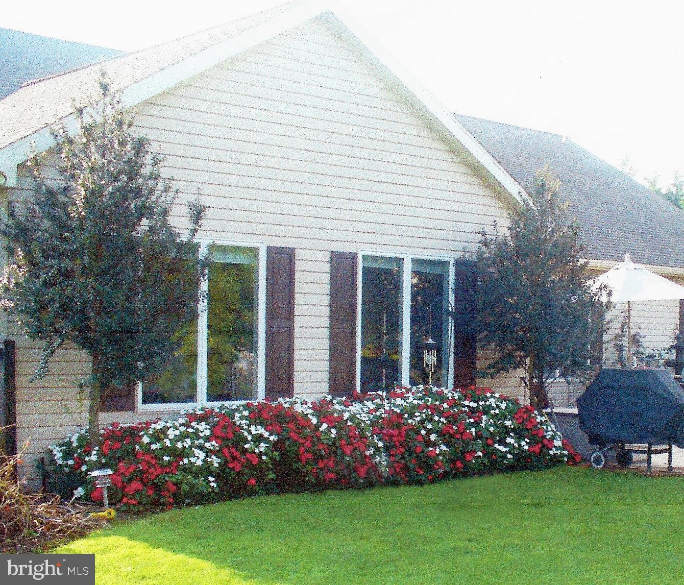 SPRING MEADOWS - Residential