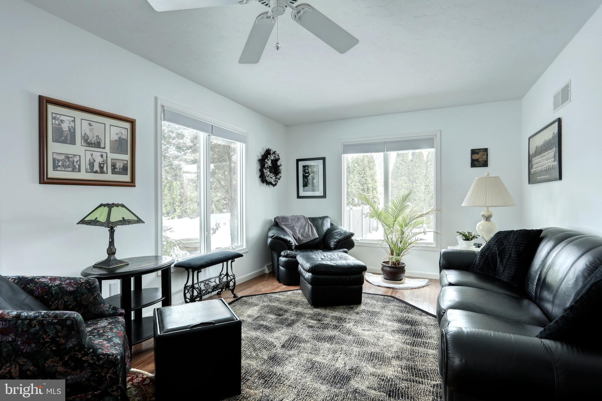SPRING MEADOWS - Residential