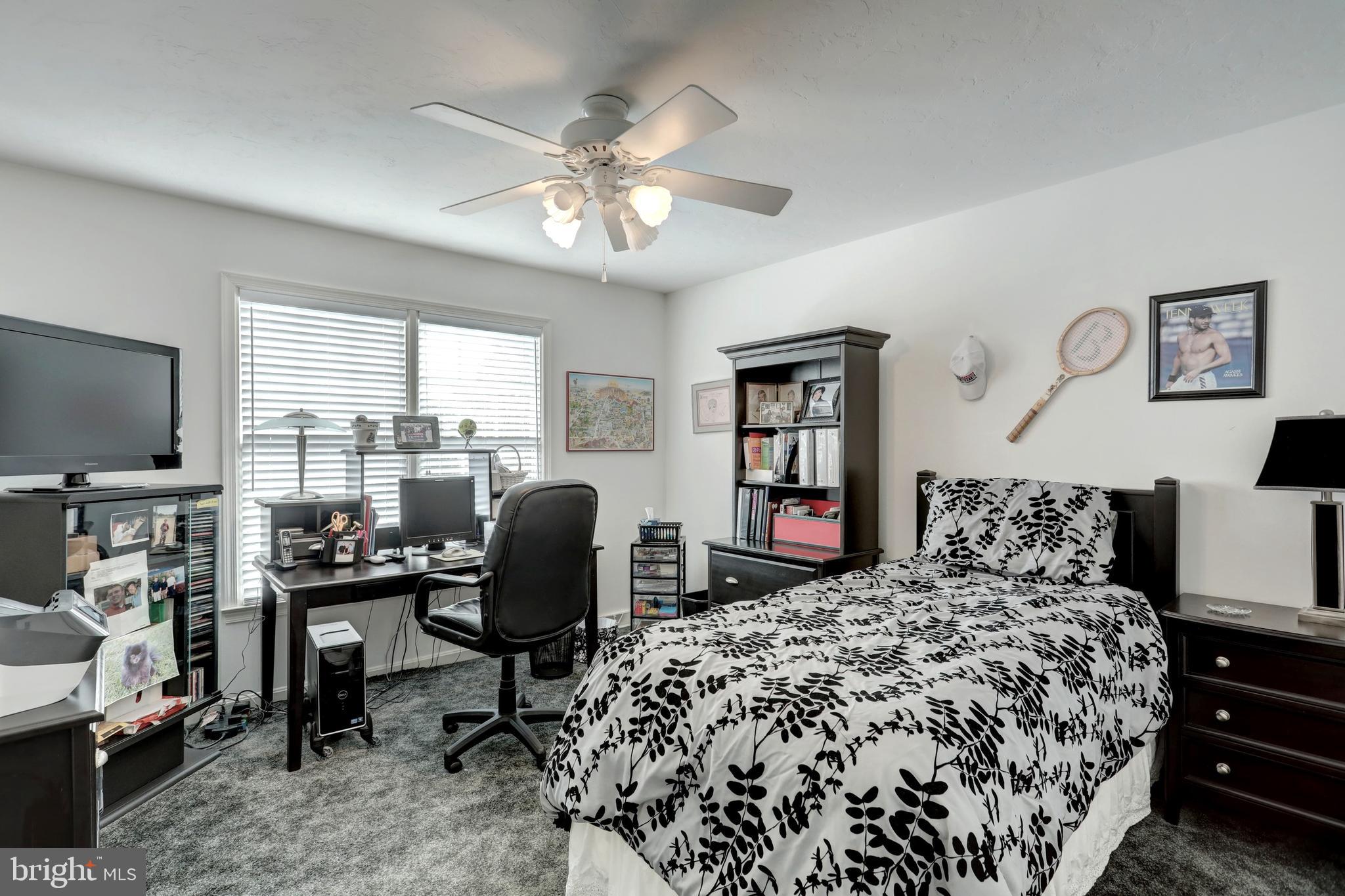 SPRING MEADOWS - Residential