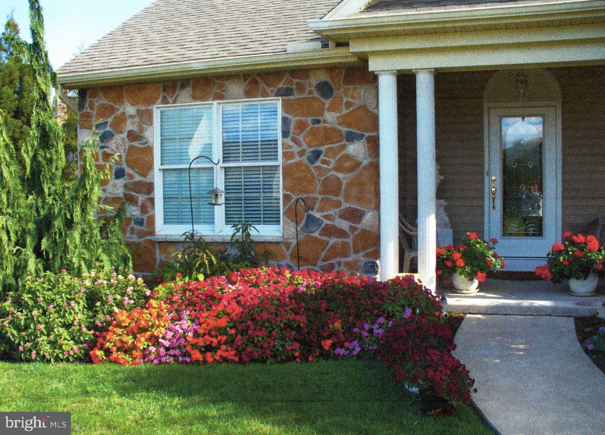 SPRING MEADOWS - Residential