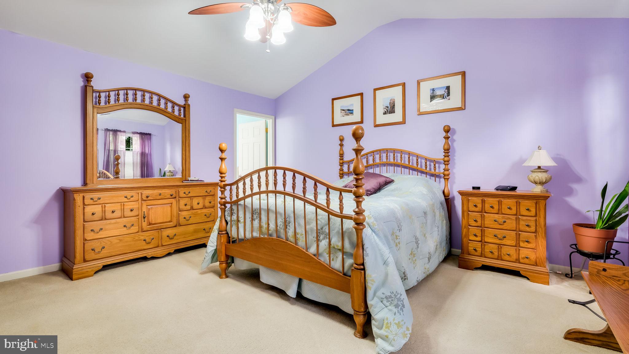 MAPLE KNOLL - Residential